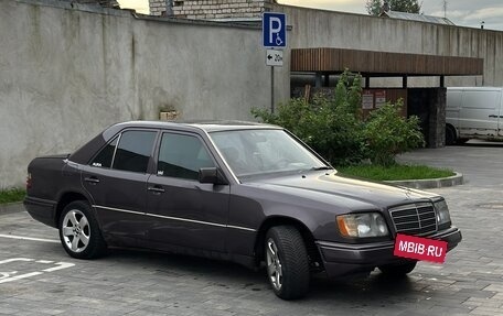 Mercedes-Benz E-Класс, 1993 год, 170 000 рублей, 3 фотография