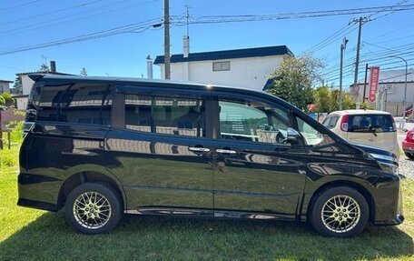 Toyota Voxy III, 2020 год, 1 786 000 рублей, 8 фотография