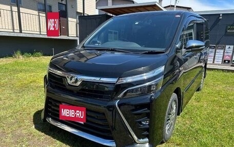 Toyota Voxy III, 2020 год, 1 786 000 рублей, 3 фотография