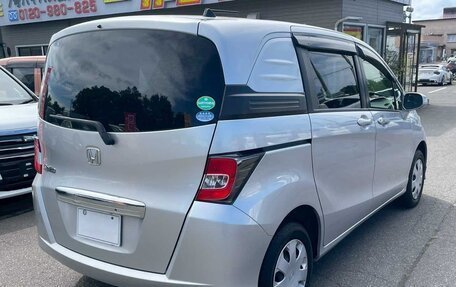 Honda Freed I, 2016 год, 855 000 рублей, 6 фотография