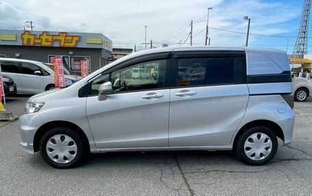 Honda Freed I, 2016 год, 855 000 рублей, 4 фотография