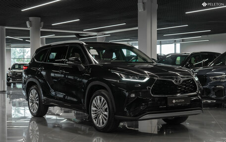Toyota Highlander, 2025 год, 5 550 000 рублей, 2 фотография
