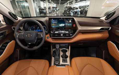 Toyota Highlander, 2025 год, 5 550 000 рублей, 8 фотография