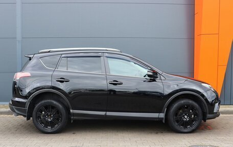 Toyota RAV4, 2017 год, 1 929 000 рублей, 3 фотография