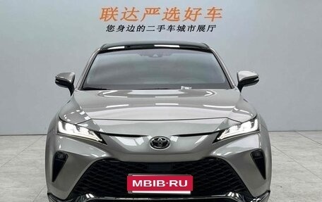 Toyota Venza, 2022 год, 3 200 000 рублей, 2 фотография