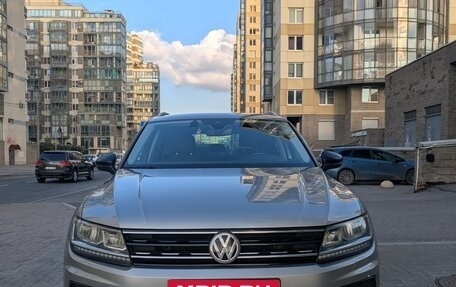 Volkswagen Tiguan II, 2019 год, 2 490 000 рублей, 2 фотография