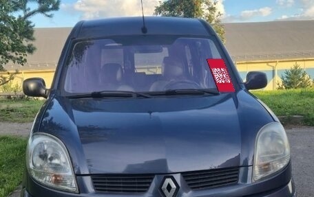 Renault Kangoo II рестайлинг, 2004 год, 399 000 рублей, 3 фотография