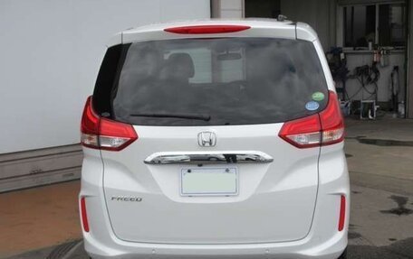 Honda Freed II, 2022 год, 1 088 000 рублей, 3 фотография