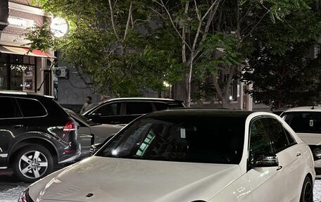 Mercedes-Benz E-Класс, 2013 год, 2 100 000 рублей, 3 фотография