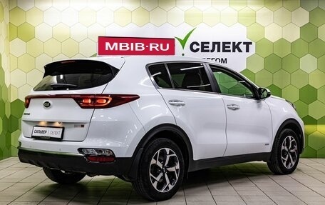 KIA Sportage IV рестайлинг, 2020 год, 2 400 000 рублей, 2 фотография