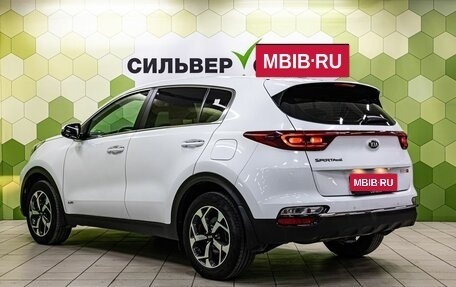 KIA Sportage IV рестайлинг, 2020 год, 2 400 000 рублей, 6 фотография