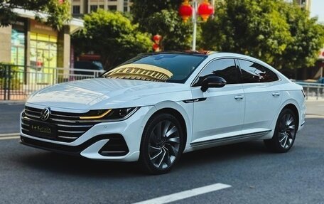 Volkswagen Passat CC, 2022 год, 2 610 000 рублей, 2 фотография