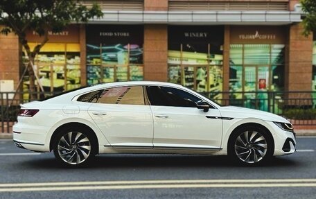 Volkswagen Passat CC, 2022 год, 2 610 000 рублей, 4 фотография
