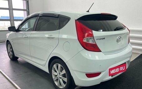 Hyundai Solaris II рестайлинг, 2011 год, 780 000 рублей, 6 фотография