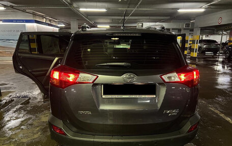 Toyota RAV4, 2014 год, 2 400 000 рублей, 4 фотография