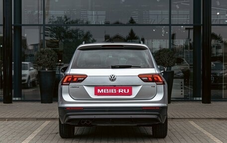 Volkswagen Tiguan II, 2017 год, 1 995 000 рублей, 5 фотография