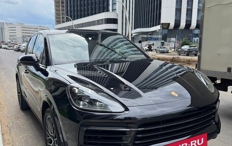 Porsche Cayenne III, 2019 год, 5 800 000 рублей, 2 фотография