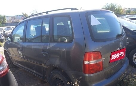 Volkswagen Touran III, 2006 год, 488 000 рублей, 3 фотография