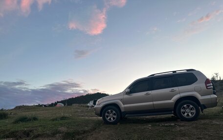 Toyota Land Cruiser Prado 120 рестайлинг, 2004 год, 1 980 000 рублей, 3 фотография