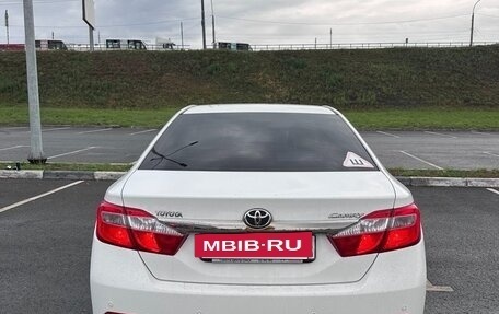 Toyota Camry, 2013 год, 2 100 000 рублей, 3 фотография