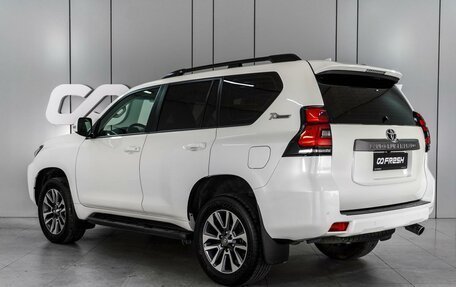 Toyota Land Cruiser Prado 150 рестайлинг 2, 2022 год, 5 999 000 рублей, 2 фотография