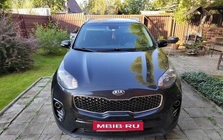 KIA Sportage IV рестайлинг, 2018 год, 1 560 000 рублей, 2 фотография