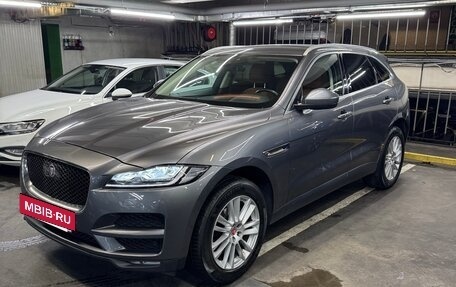 Jaguar F-Pace, 2018 год, 3 100 000 рублей, 3 фотография