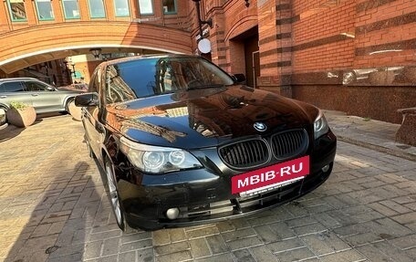 BMW 5 серия, 2006 год, 900 000 рублей, 2 фотография