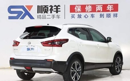 Nissan Qashqai, 2022 год, 1 950 000 рублей, 3 фотография