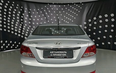 Hyundai Solaris II рестайлинг, 2011 год, 880 000 рублей, 6 фотография