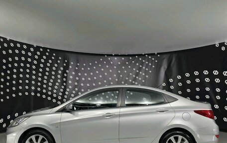 Hyundai Solaris II рестайлинг, 2011 год, 880 000 рублей, 8 фотография