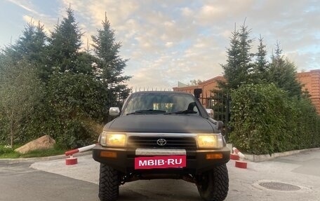 Toyota Hilux Surf III рестайлинг, 1992 год, 900 000 рублей, 3 фотография