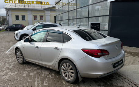 Opel Astra J, 2014 год, 969 000 рублей, 3 фотография