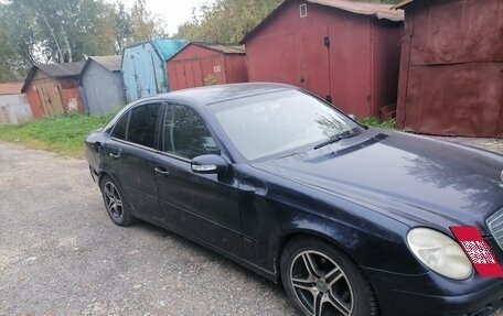 Mercedes-Benz E-Класс, 2002 год, 310 000 рублей, 3 фотография