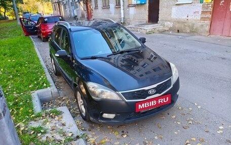 KIA cee'd I рестайлинг, 2011 год, 600 000 рублей, 2 фотография