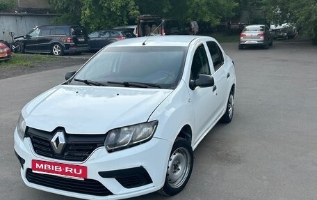 Renault Logan II, 2015 год, 420 000 рублей, 2 фотография
