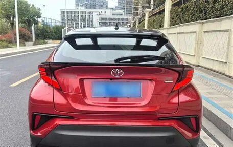Toyota C-HR I рестайлинг, 2021 год, 1 409 222 рублей, 5 фотография
