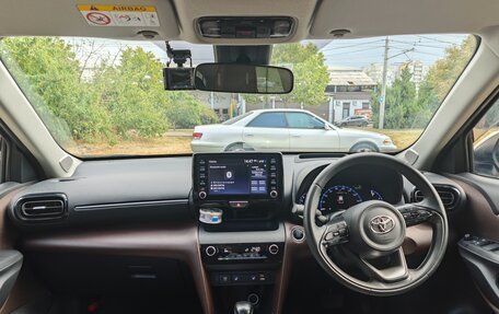 Toyota Yaris Cross, 2021 год, 2 350 000 рублей, 9 фотография