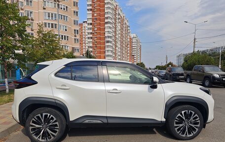 Toyota Yaris Cross, 2021 год, 2 350 000 рублей, 6 фотография