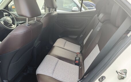 Toyota Yaris Cross, 2021 год, 2 350 000 рублей, 8 фотография
