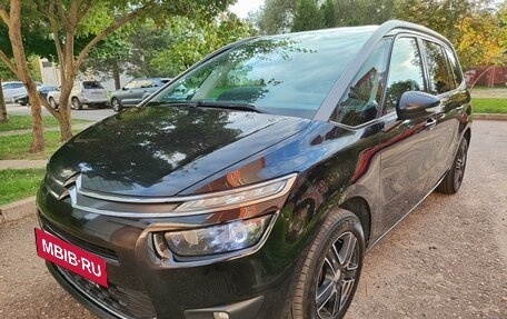 Citroen C4 Picasso II рестайлинг, 2014 год, 1 350 000 рублей, 2 фотография