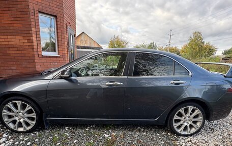 Honda Accord VII рестайлинг, 2004 год, 700 000 рублей, 2 фотография