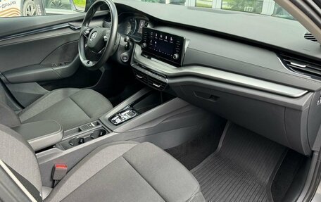 Skoda Octavia IV, 2021 год, 2 299 000 рублей, 21 фотография