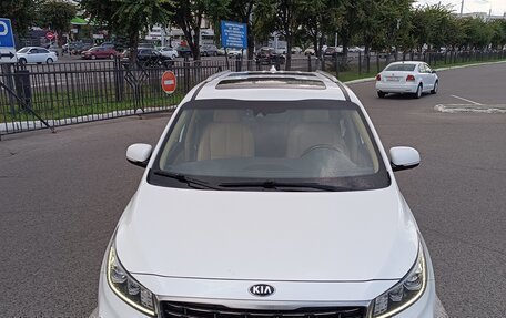KIA Carnival III, 2019 год, 3 200 000 рублей, 2 фотография