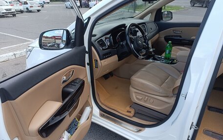 KIA Carnival III, 2019 год, 3 200 000 рублей, 5 фотография