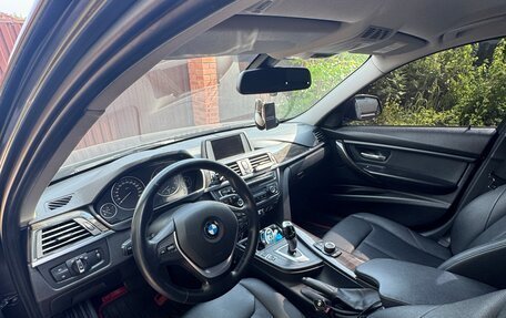 BMW 3 серия, 2012 год, 2 200 000 рублей, 14 фотография