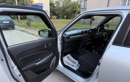 Suzuki Swift V, 2020 год, 1 600 000 рублей, 18 фотография