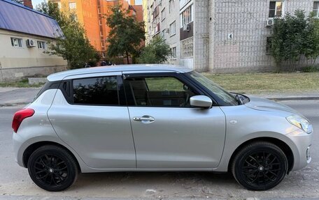 Suzuki Swift V, 2020 год, 1 600 000 рублей, 38 фотография