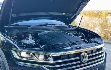 Volkswagen Touareg III, 2018 год, 4 899 999 рублей, 5 фотография
