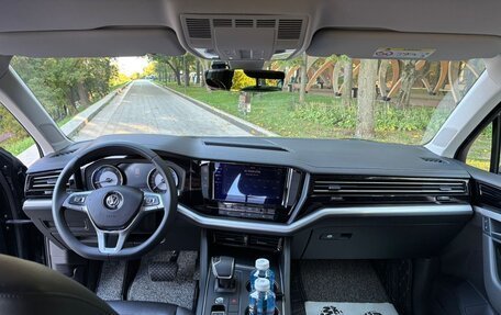 Volkswagen Touareg III, 2018 год, 4 899 999 рублей, 14 фотография